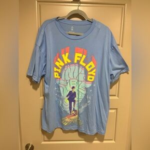 Distressed Pink Floyd tshirt